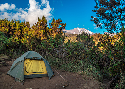 Camp på ruten Machame på vej til toppen af Kilimanjaro